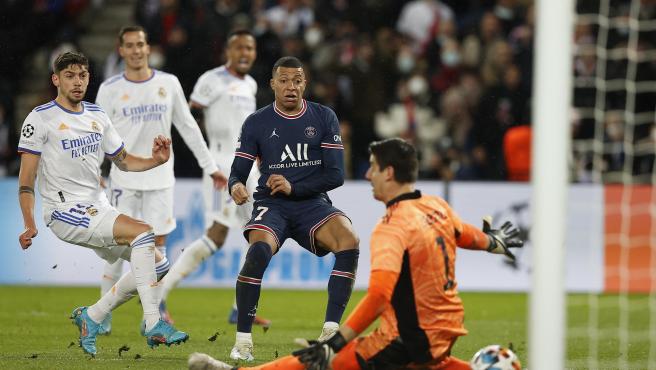 Mbappé, nuevamente la figura del PSG y gol contra el Madrid