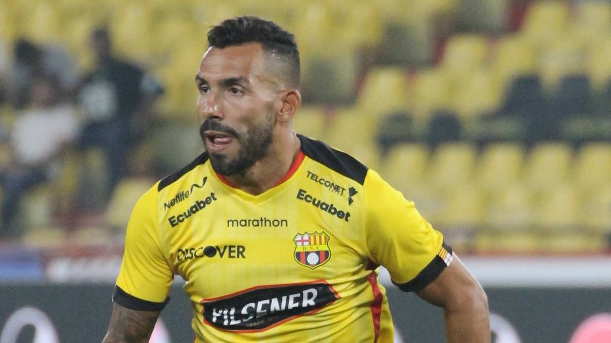 Carlos Tevez podría ser DT, según contó su representante