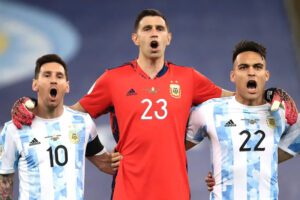 Dibu Martínez se consolidó como arquero titular de la Selección Argentina