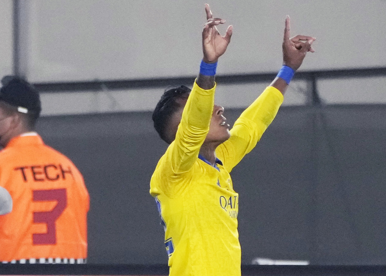 Sebastián Villa celebrando el gol de Boca