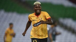 Gabriel Cortéz es el goleador de la liga ecuatoriana.