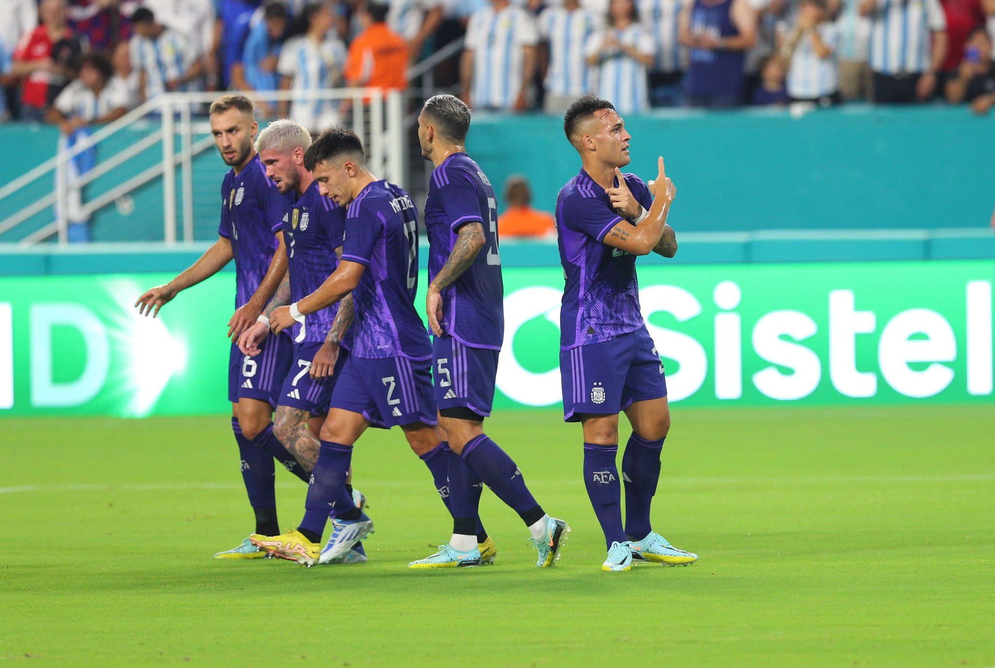 La selección argentina superó a Honduras con comodidad en Miami