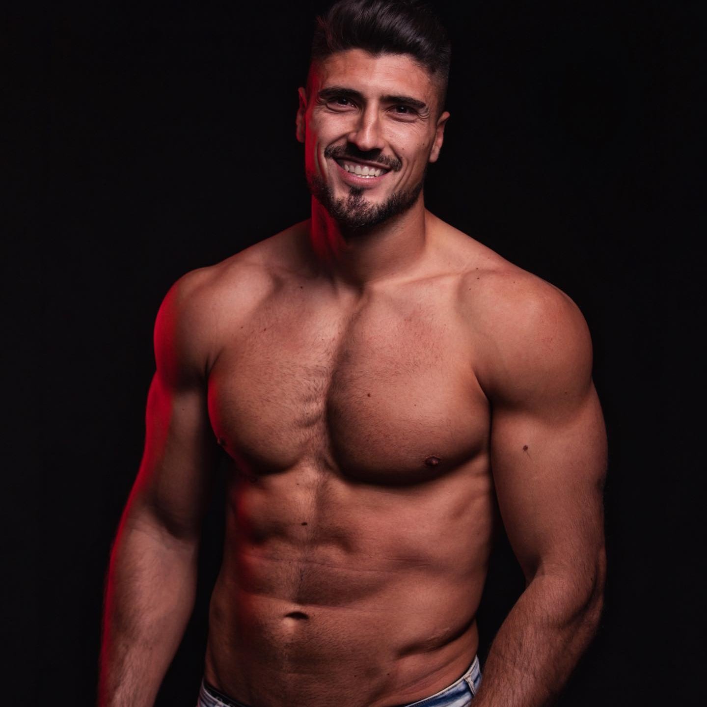 Renunció al fútbol para dedicarse exclusivamente a OnlyFans