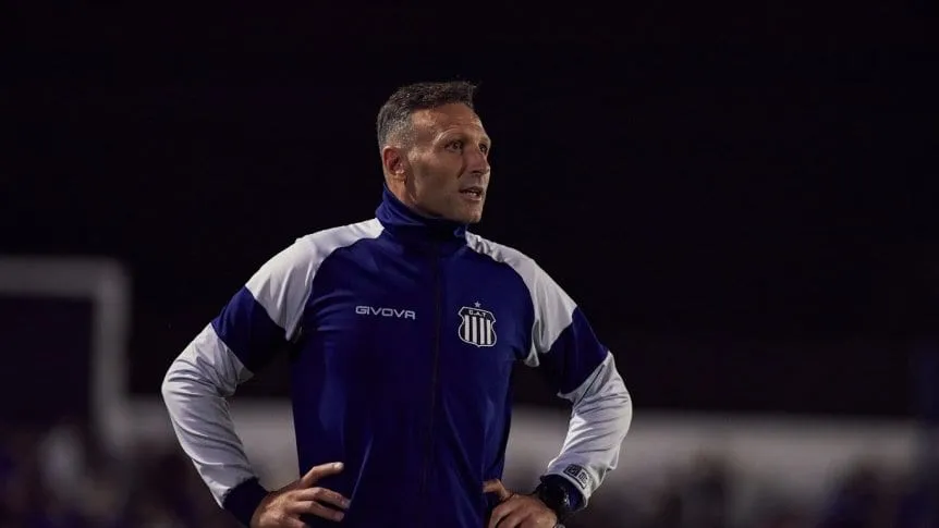 Walter Ribonetto, entrenador del conjunto cordobés, fue bastante conciso con lo que espera con respecto al River - Talleres.