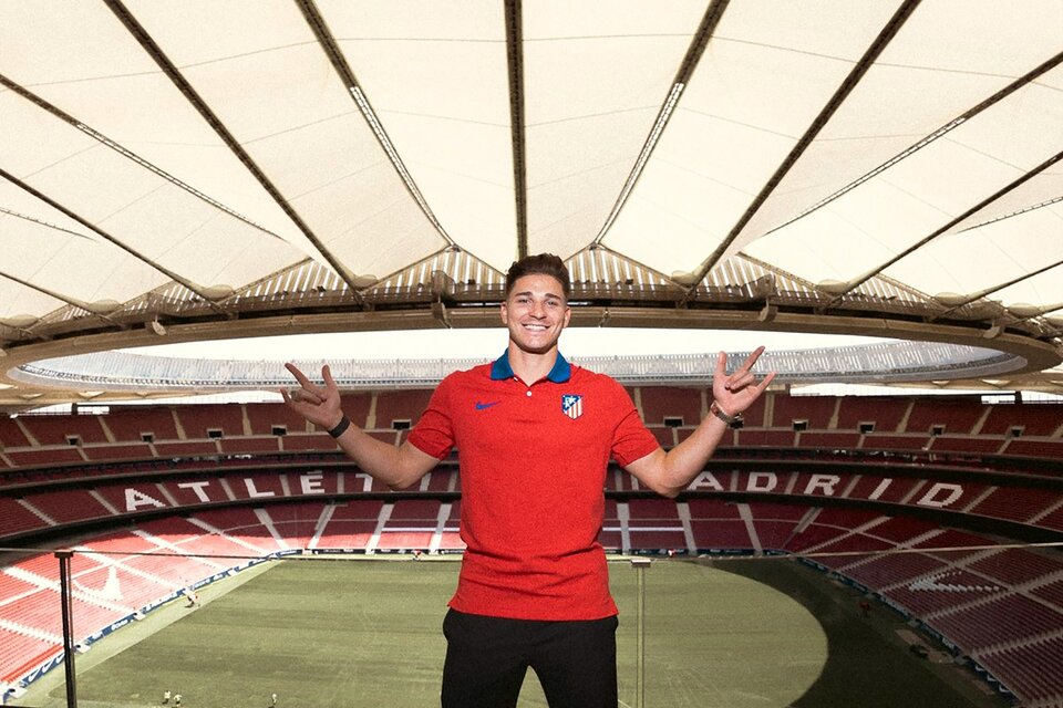 El actual delantero del Atlético Madrid Julián Álvarez dio más detalles acerca de la conversación que tuvo con Pep.