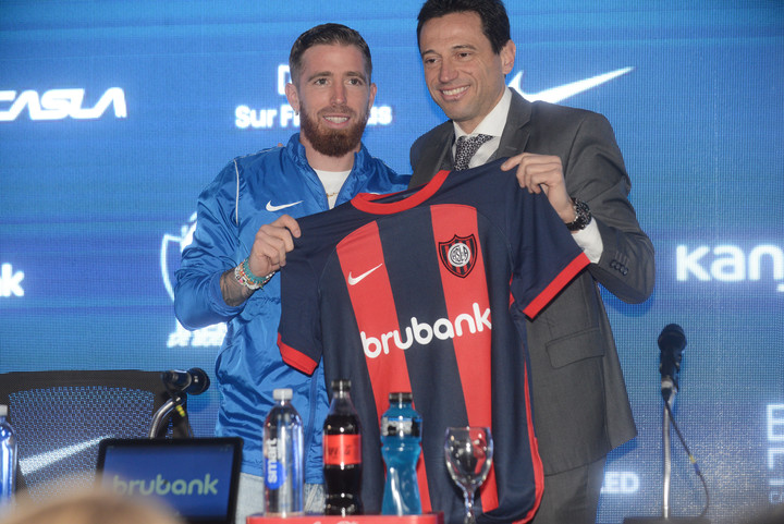 Iker Muniain, flamante refuerzo de San Lorenzo, brindó este lunes su primera conferencia como jugador del Ciclón.