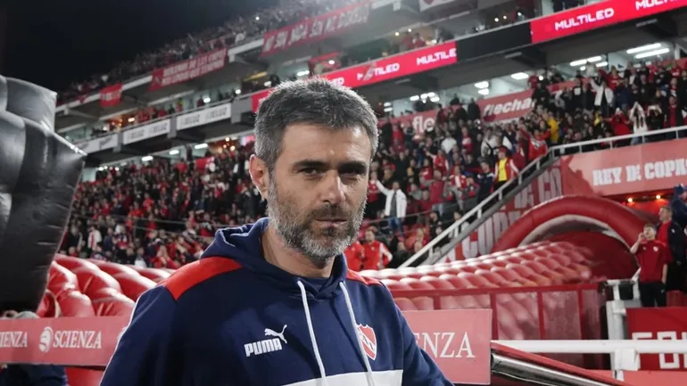 Julio Vaccari: "No tengo ninguna responsabilidad de este buen momento". El DT de Independiente habló del presente del club.