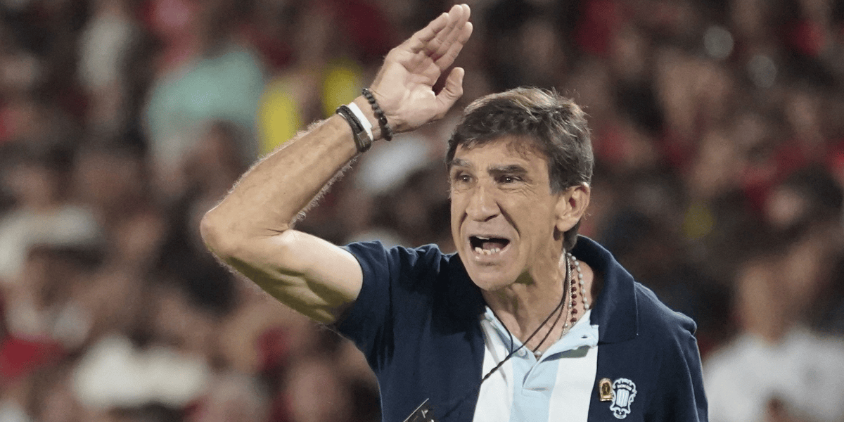 Gustavo Costas: “Estuvimos a un paso”. El entrenador de Racing lamentó la derrota ante Flamengo en seimifinales de la Copa Libertadores.